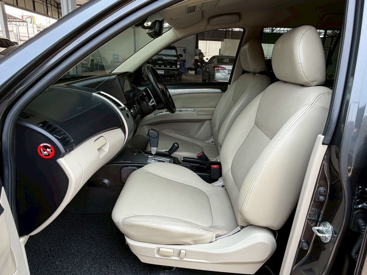 2011 MITSUBISHI PAJERO 4Wds Auto