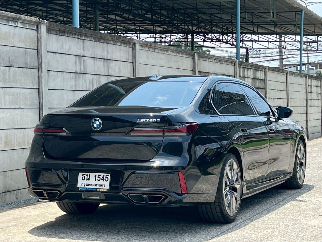 2024 BMW M760e M สปอร์ต