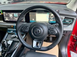 2022 MG VS HEV 1.5 D - image blurred placeholder