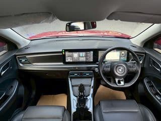 2022 MG VS HEV 1.5 D - image blurred placeholder