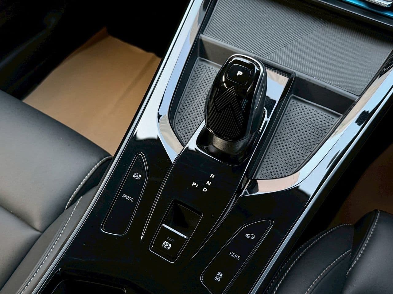 2022 MG VS HEV 1.5 D