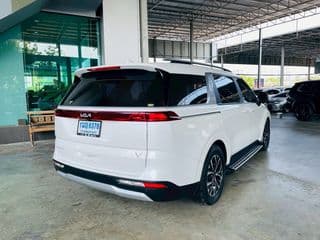 KIA CARNIVAL 2.2 LX 2023 - image blurred placeholder