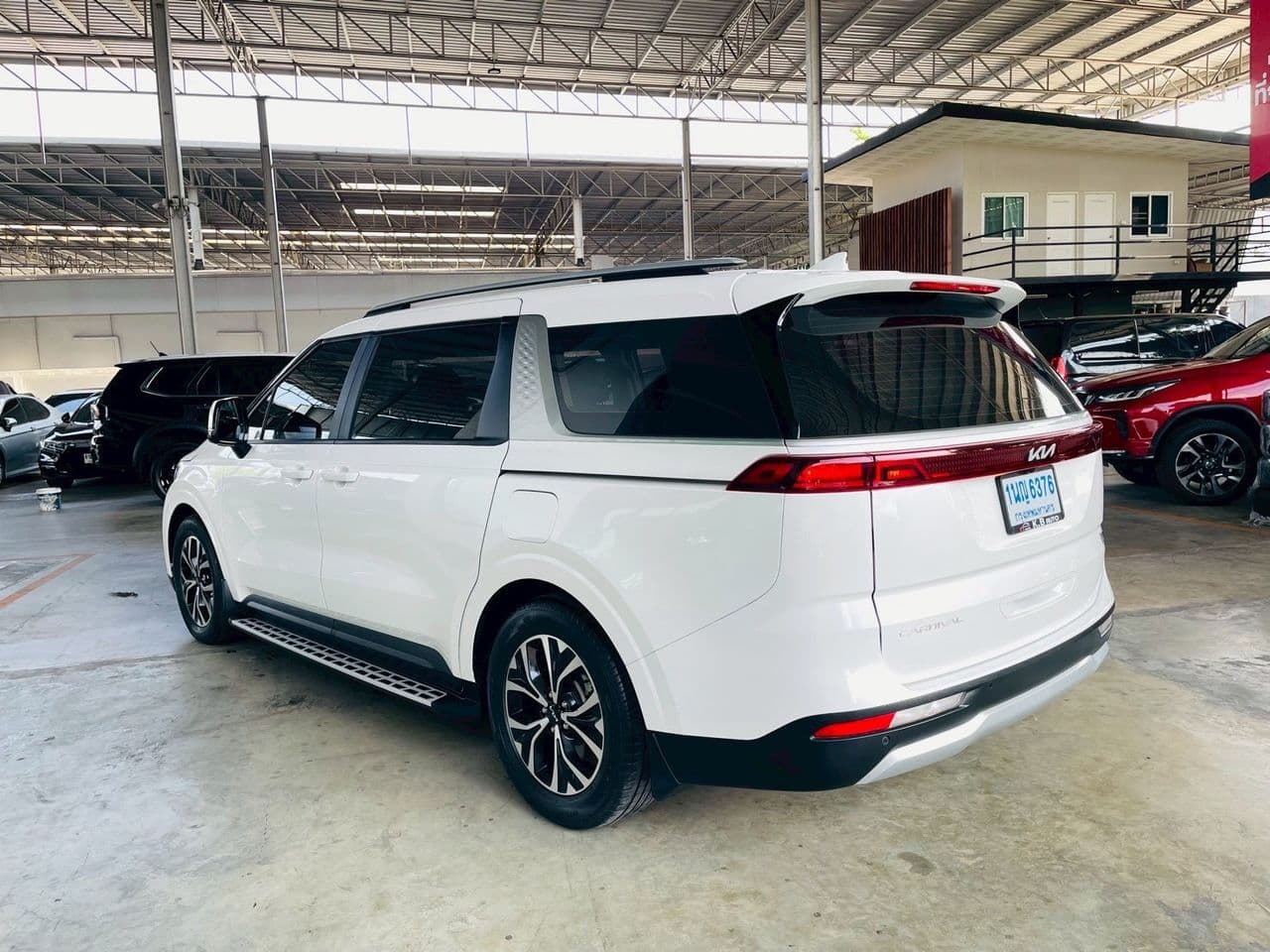 KIA CARNIVAL 2.2 LX 2023