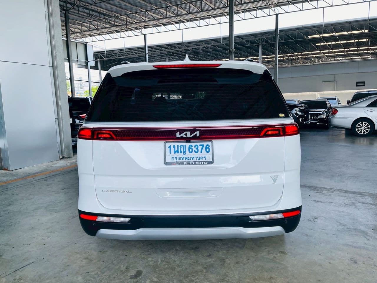 KIA CARNIVAL 2.2 LX 2023