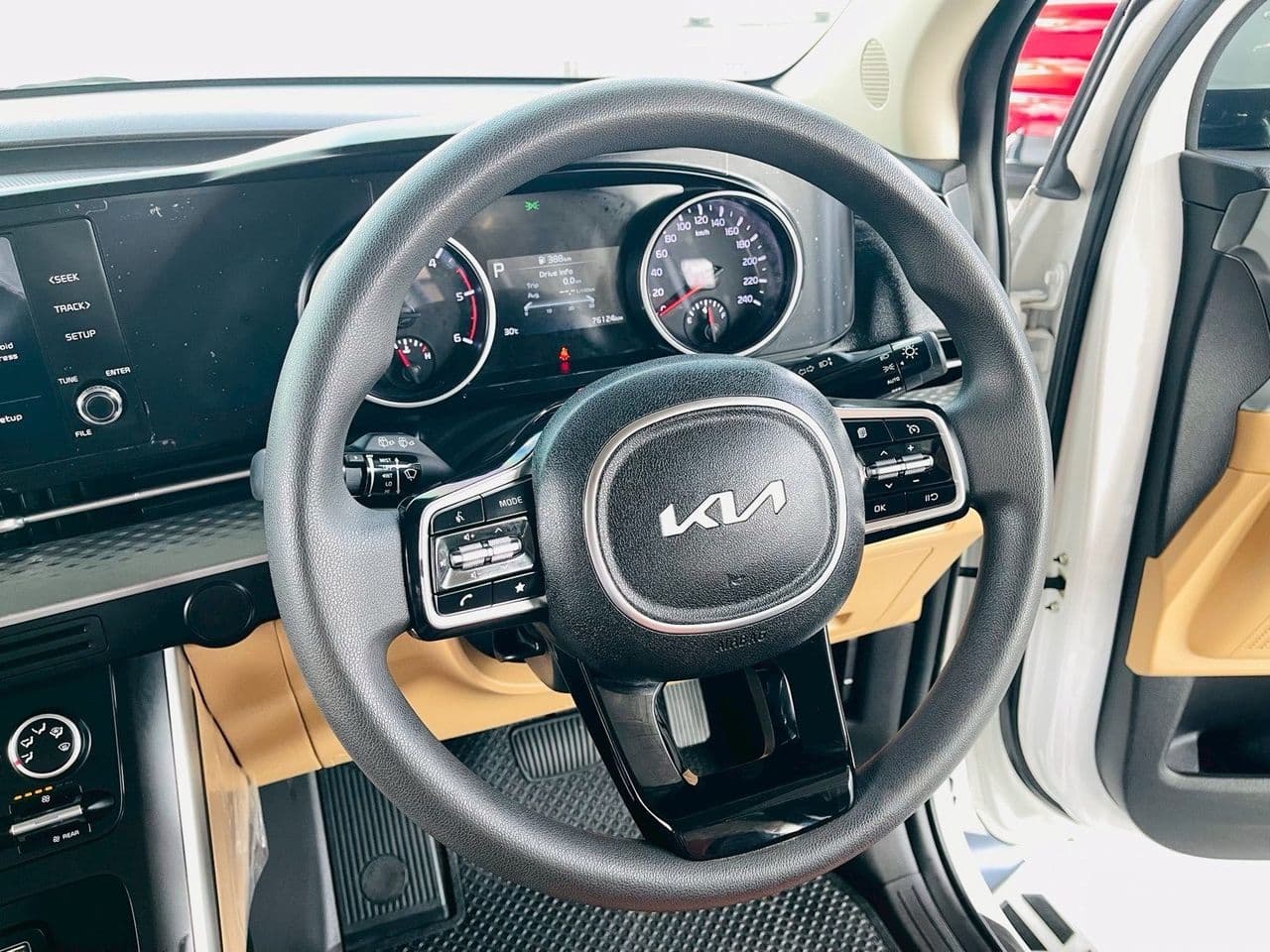 KIA CARNIVAL 2.2 LX 2023