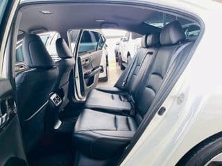 2017 HONDA ACCORD 2.0 EL - image blurred placeholder