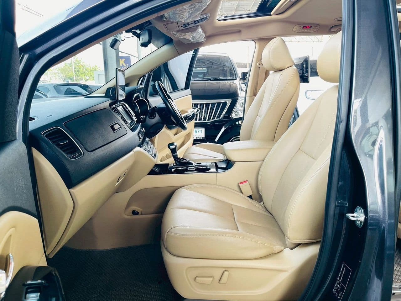 2018 KIA GRAND CARNIVAL 2.2 SXL