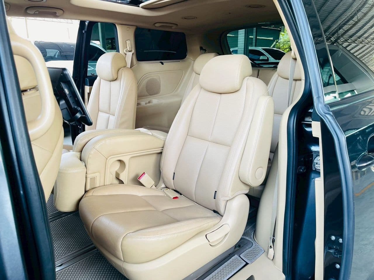 2018 KIA GRAND CARNIVAL 2.2 SXL