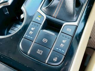 2018 KIA GRAND CARNIVAL 2.2 SXL - image blurred placeholder