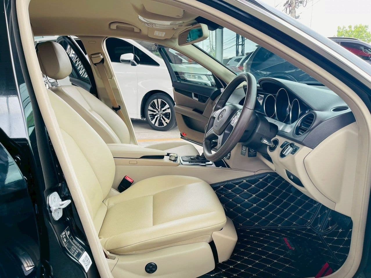 2014 MERCEDES-BENZ C220 2.1 CDi ELEGANCE W204