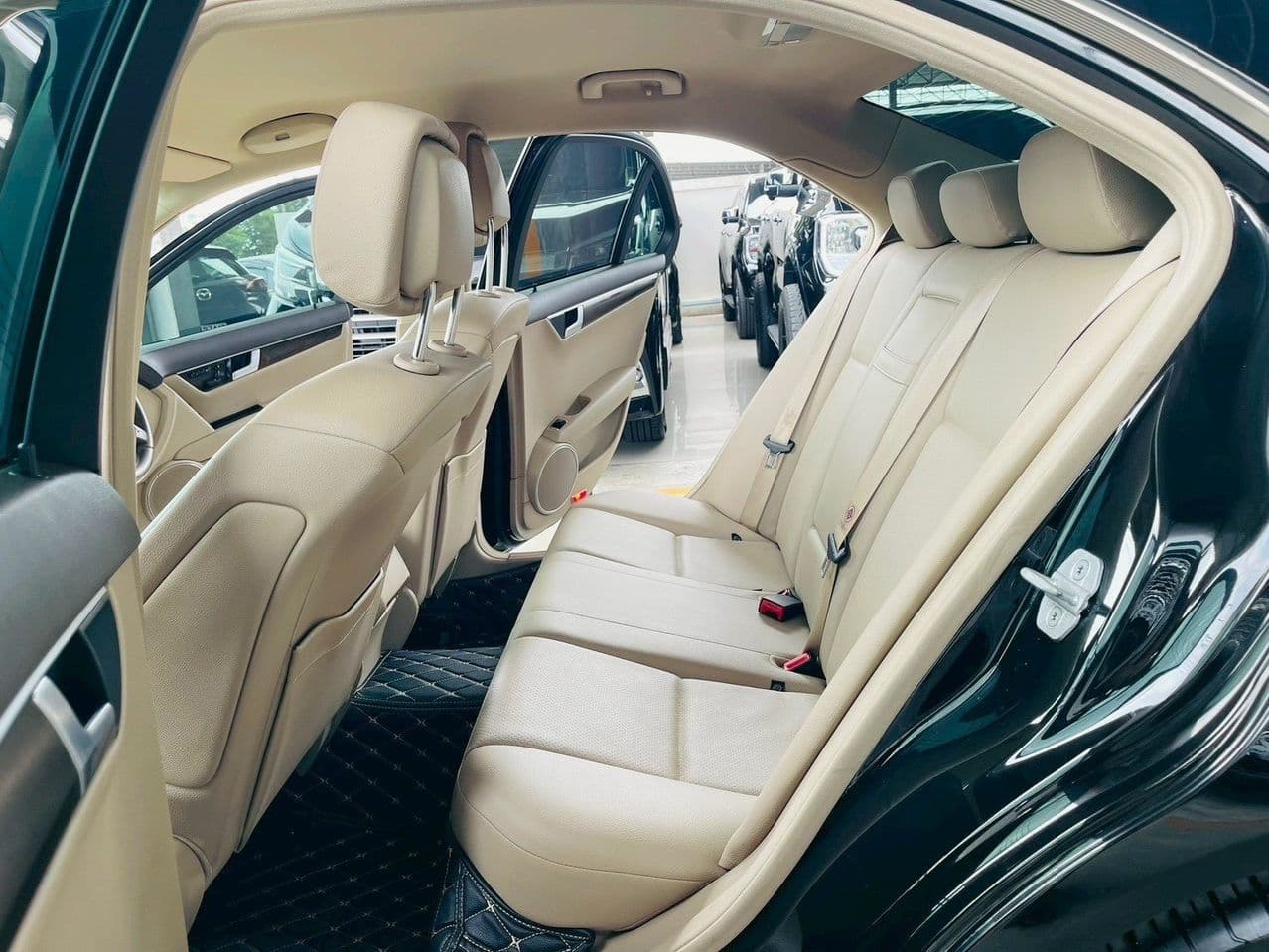 2014 MERCEDES-BENZ C220 2.1 CDi ELEGANCE W204