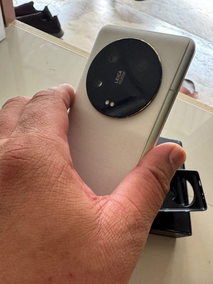 Xiaomi13 Ultara 12GB+4GB 256GB