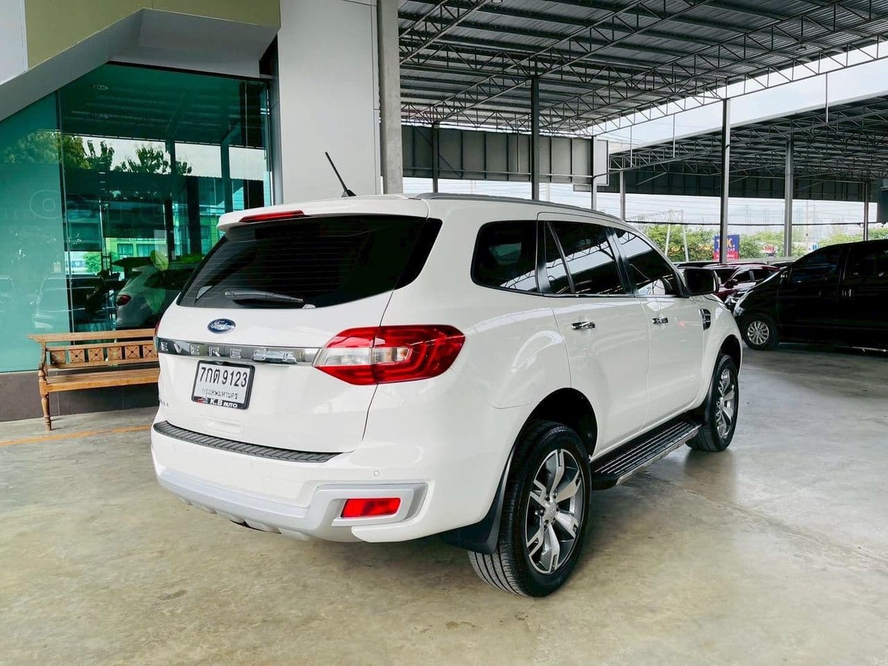 2018 FORD EVEREST 2.2 TITANIUM PLUS