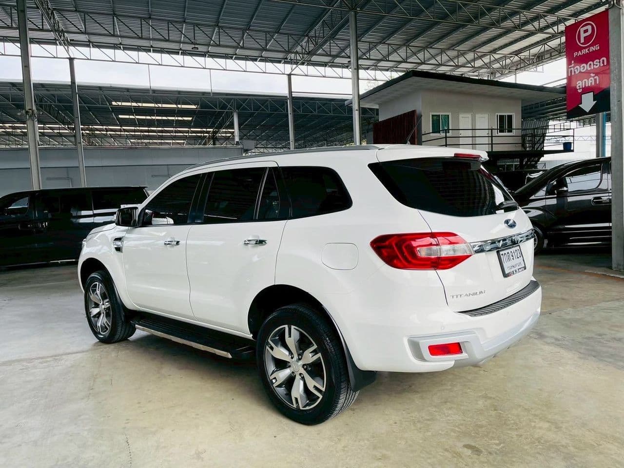 2018 FORD EVEREST 2.2 TITANIUM PLUS