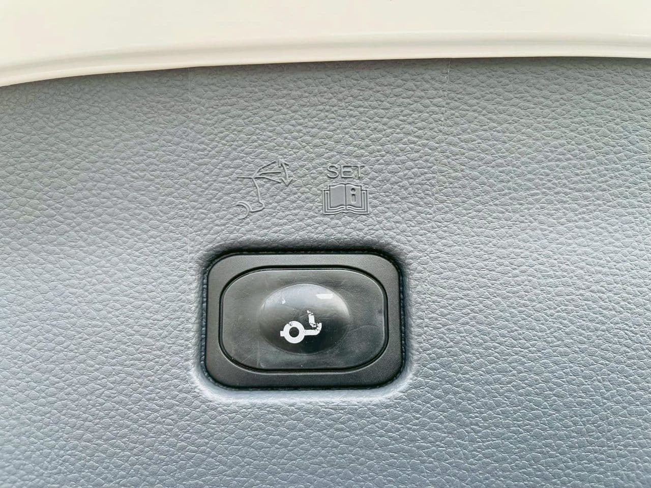 2018 FORD EVEREST 2.2 TITANIUM PLUS