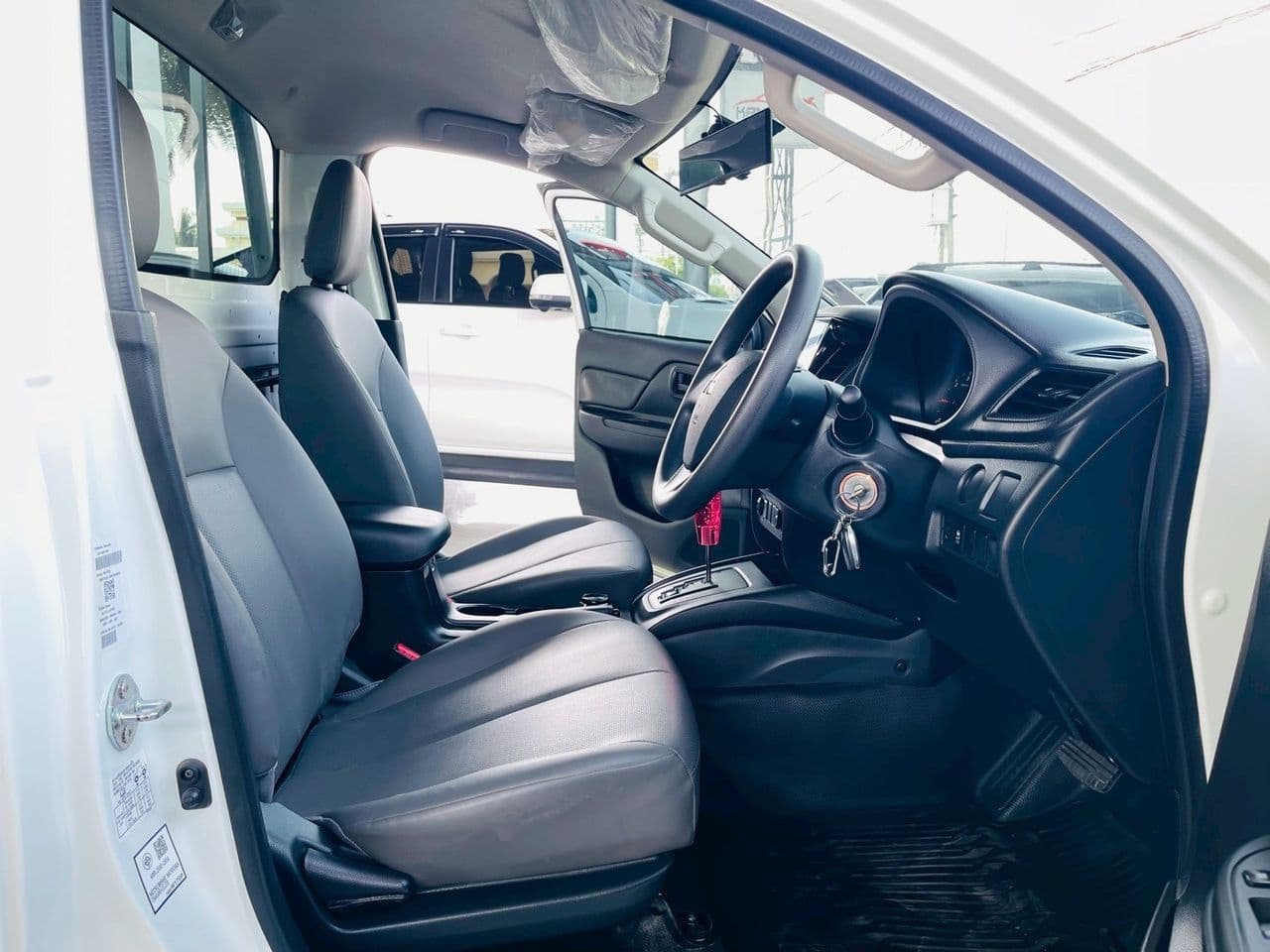 Mitsu Titan Single Cab Automatic 4WD 2022