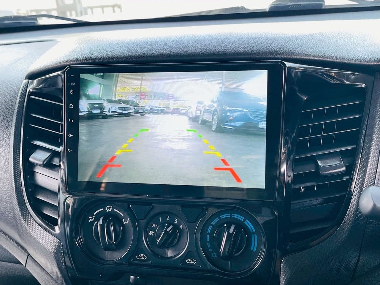 Mitsu Titan Single Cab Automatic 4WD 2022