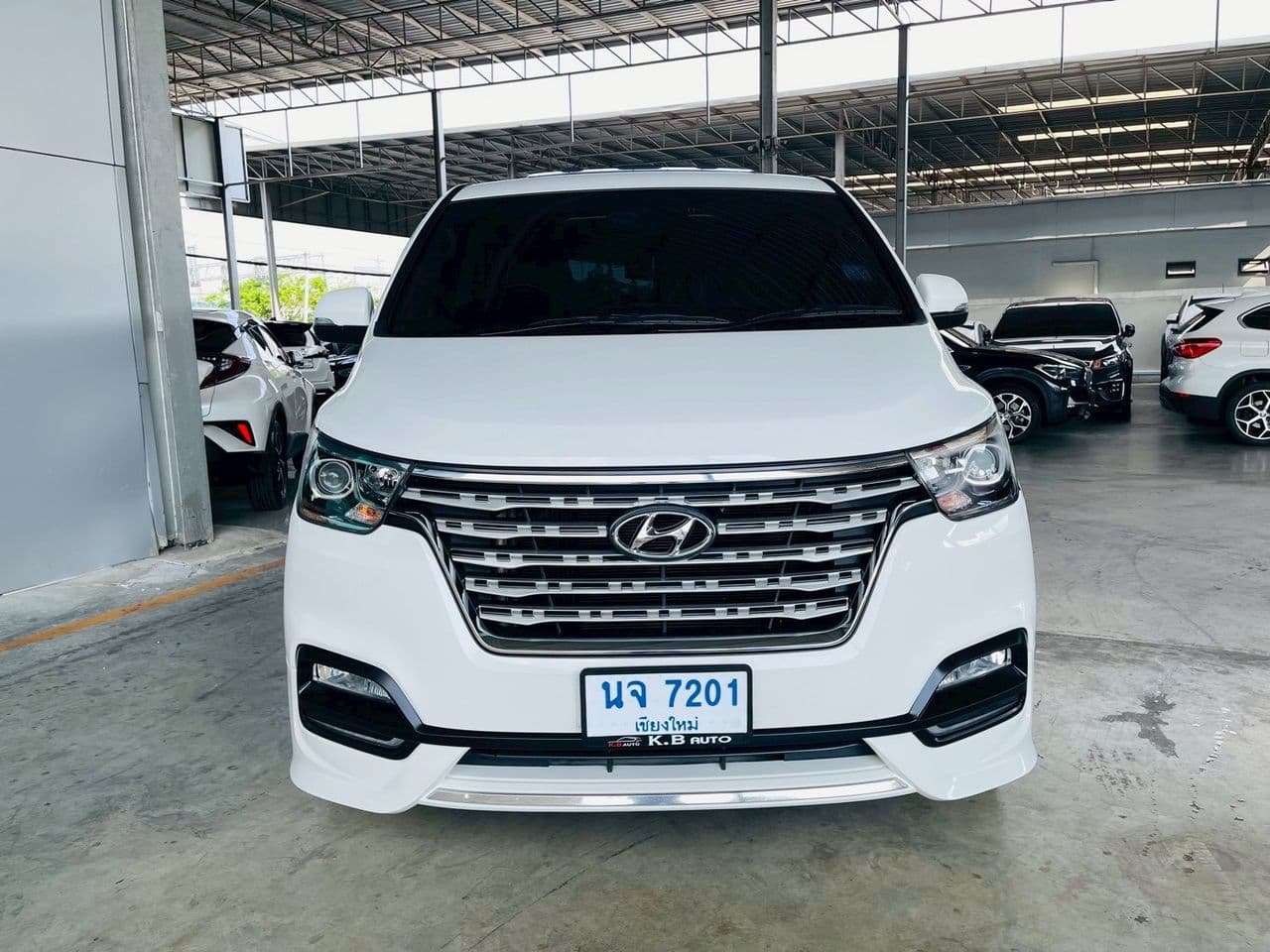 2022 HYUNDAI H-1 2.5 IMPRESSIVE