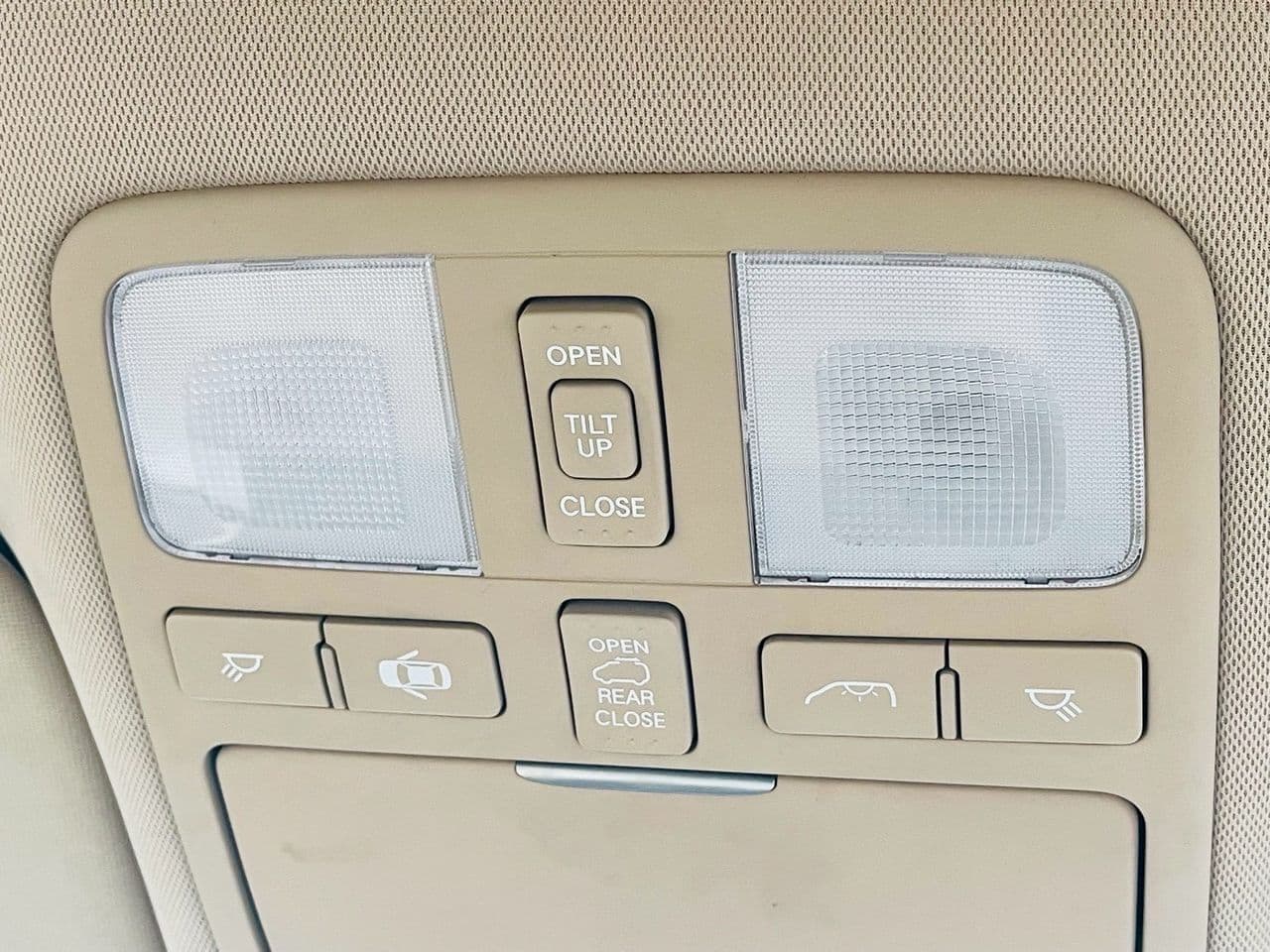 2022 HYUNDAI H-1 2.5 IMPRESSIVE