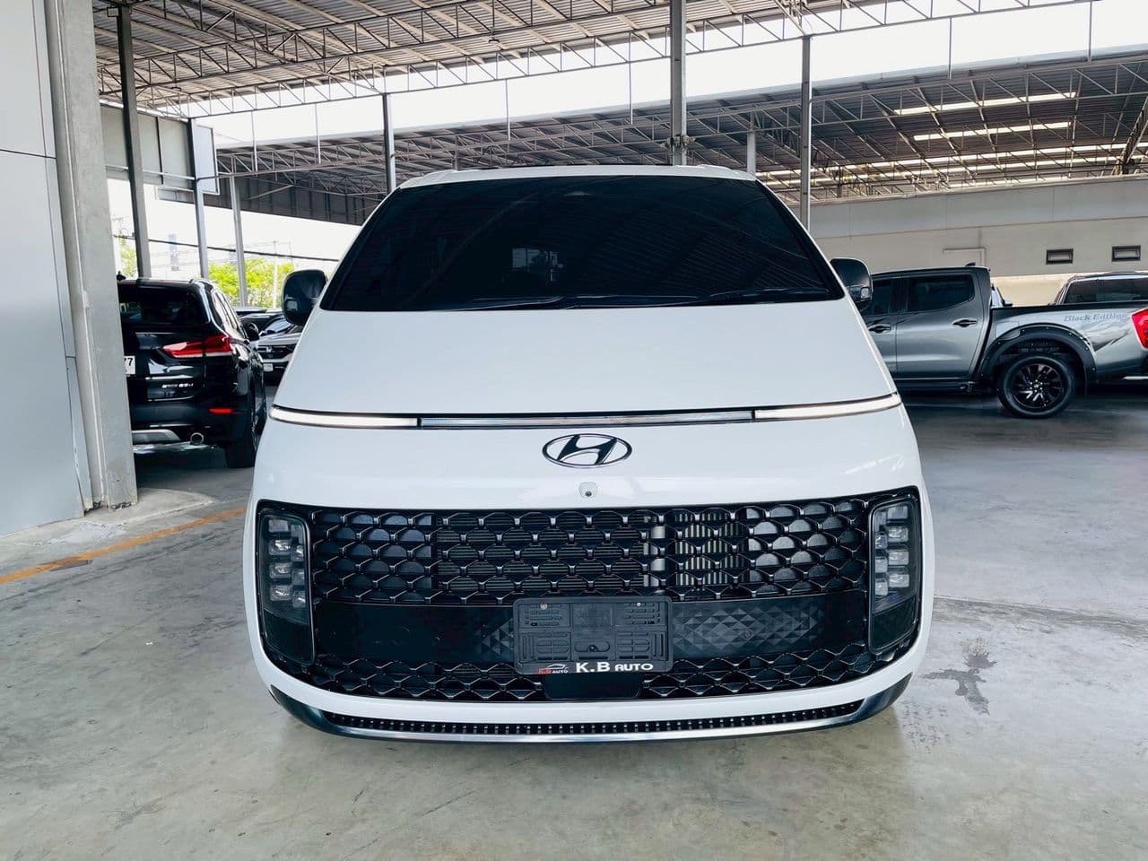 2023 HYUNDAI STARIA 2.2 PREMIUM