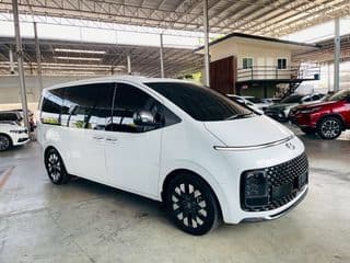 2023 HYUNDAI STARIA 2.2 PREMIUM - image blurred placeholder