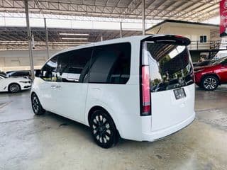 2023 HYUNDAI STARIA 2.2 PREMIUM - image blurred placeholder