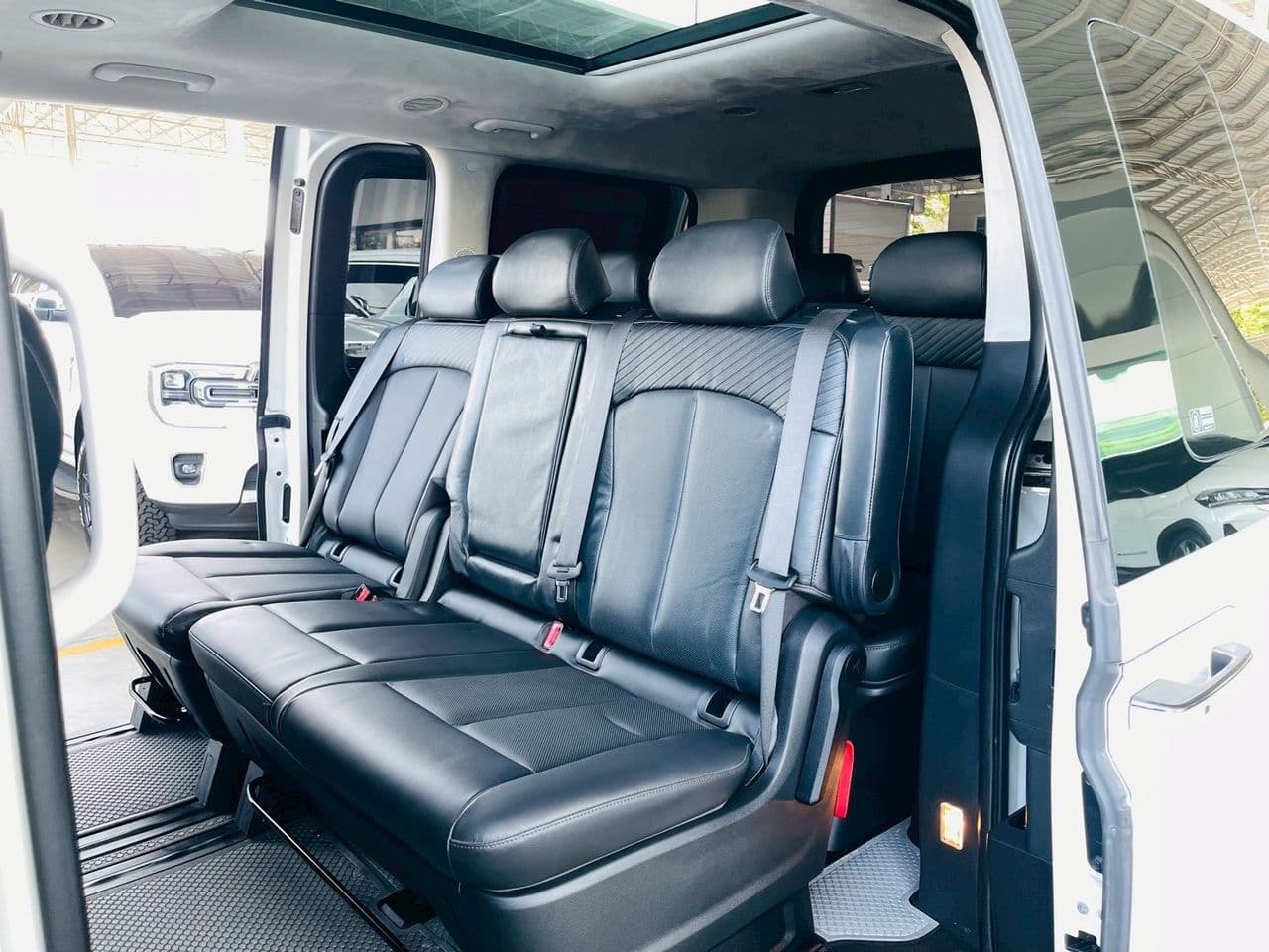 2023 HYUNDAI STARIA 2.2 PREMIUM