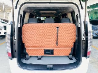 2023 HYUNDAI STARIA 2.2 PREMIUM - image blurred placeholder