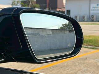 2021 Benz E300e AMG Facelift W213 - image blurred placeholder