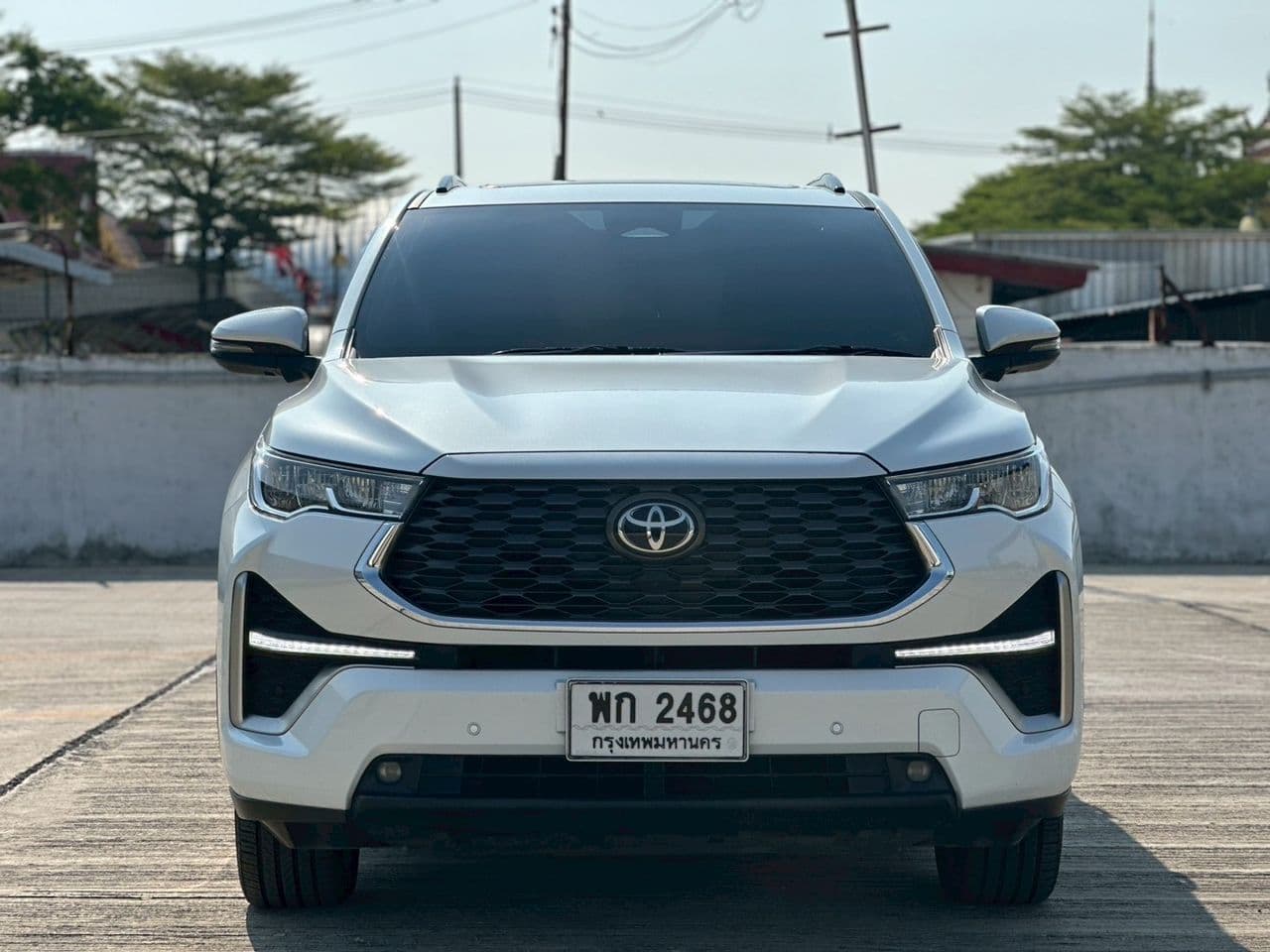 2023 Toyota Innova Zenix HEV Premium