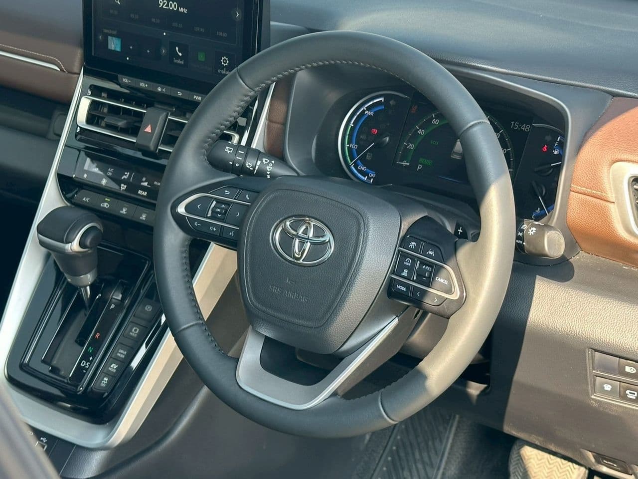 2023 Toyota Innova Zenix HEV Premium