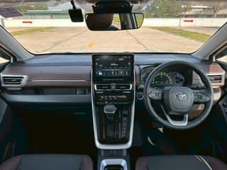 2023 Toyota Innova Zenix HEV Premium - image blurred placeholder