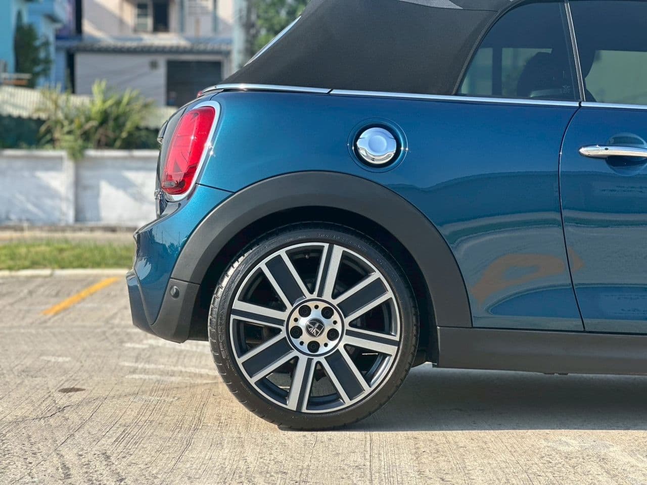 2020 Mini Cooper S cabriolet sidewalk edition