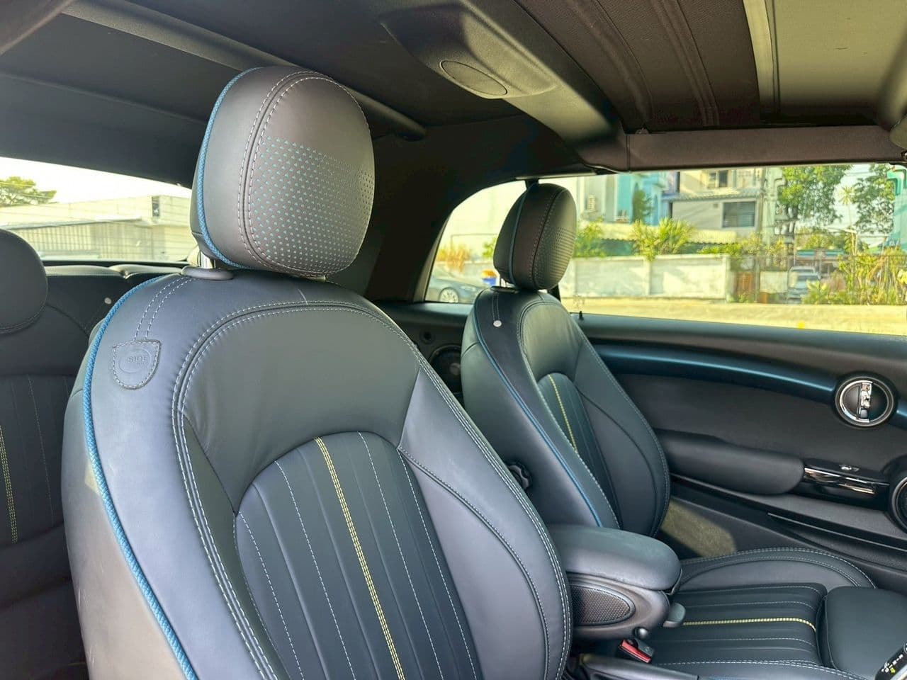 2020 Mini Cooper S cabriolet sidewalk edition