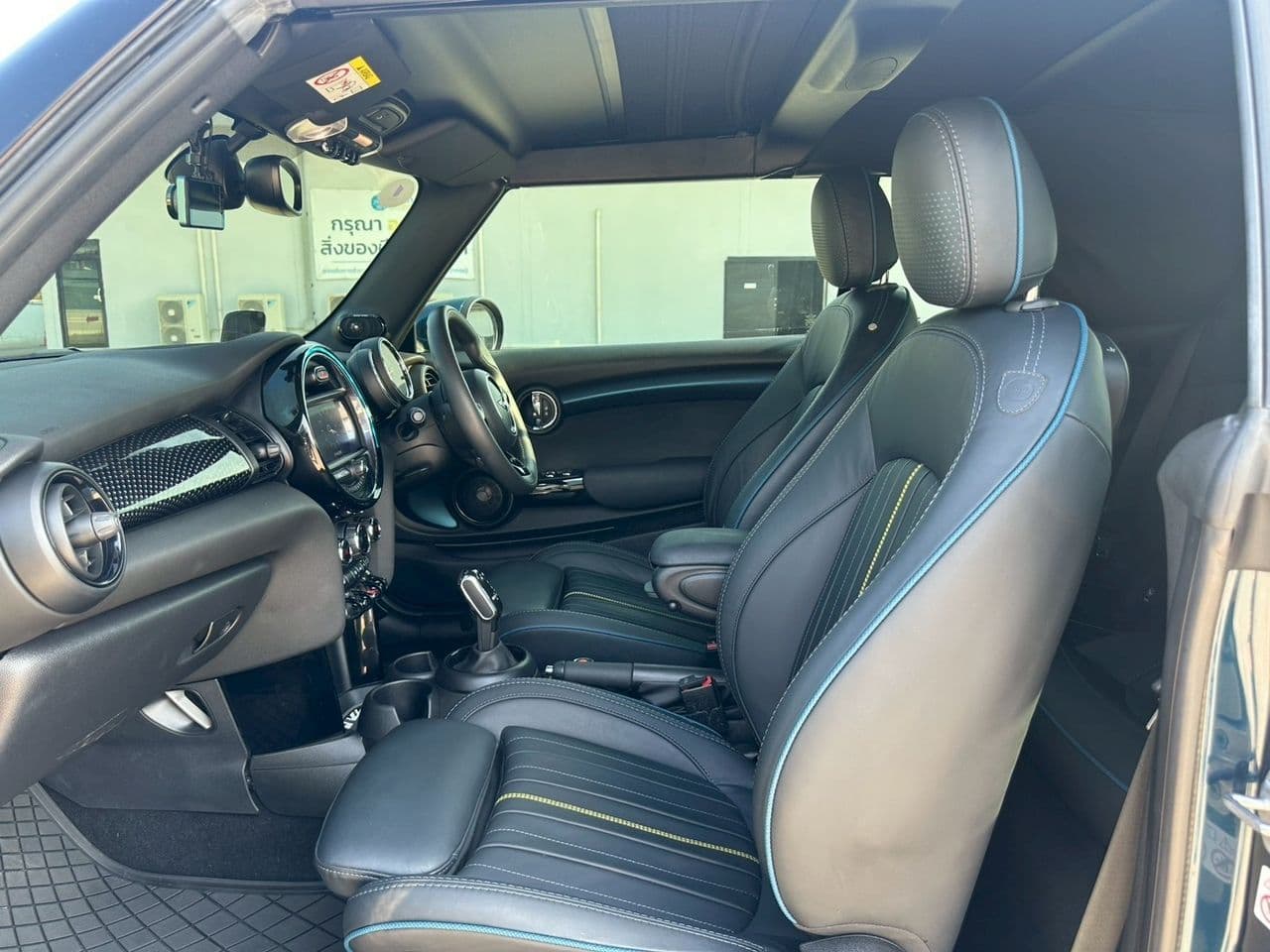 2020 Mini Cooper S cabriolet sidewalk edition