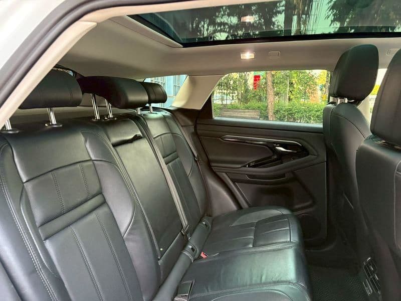 2022 Land Rover Range Rover Evoque P300e Plug-in Hybrid Se Plus