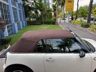 2010 mini Cooper S Cabriolet 1.6Turbo - image blurred placeholder