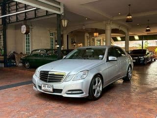 2012 benz E300 V6 3.0l W212 - image blurred placeholder