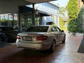 2012 benz E300 V6 3.0l W212 - image blurred placeholder