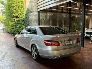 2012 benz E300 V6 3.0l W212 - image blurred placeholder