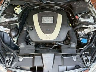 2012 benz E300 V6 3.0l W212 - image blurred placeholder