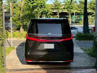 2025 Lexus LM 350h Excutive 7 ที่นั่ง - image blurred placeholder