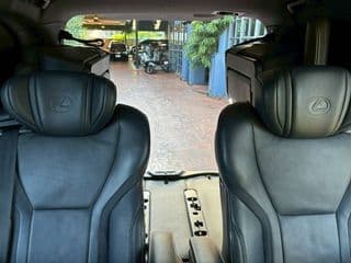 2025 Lexus LM 350h Excutive 7 ที่นั่ง - image blurred placeholder