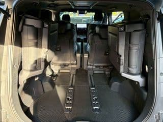 2025 Lexus LM 350h Excutive 7 ที่นั่ง - image blurred placeholder