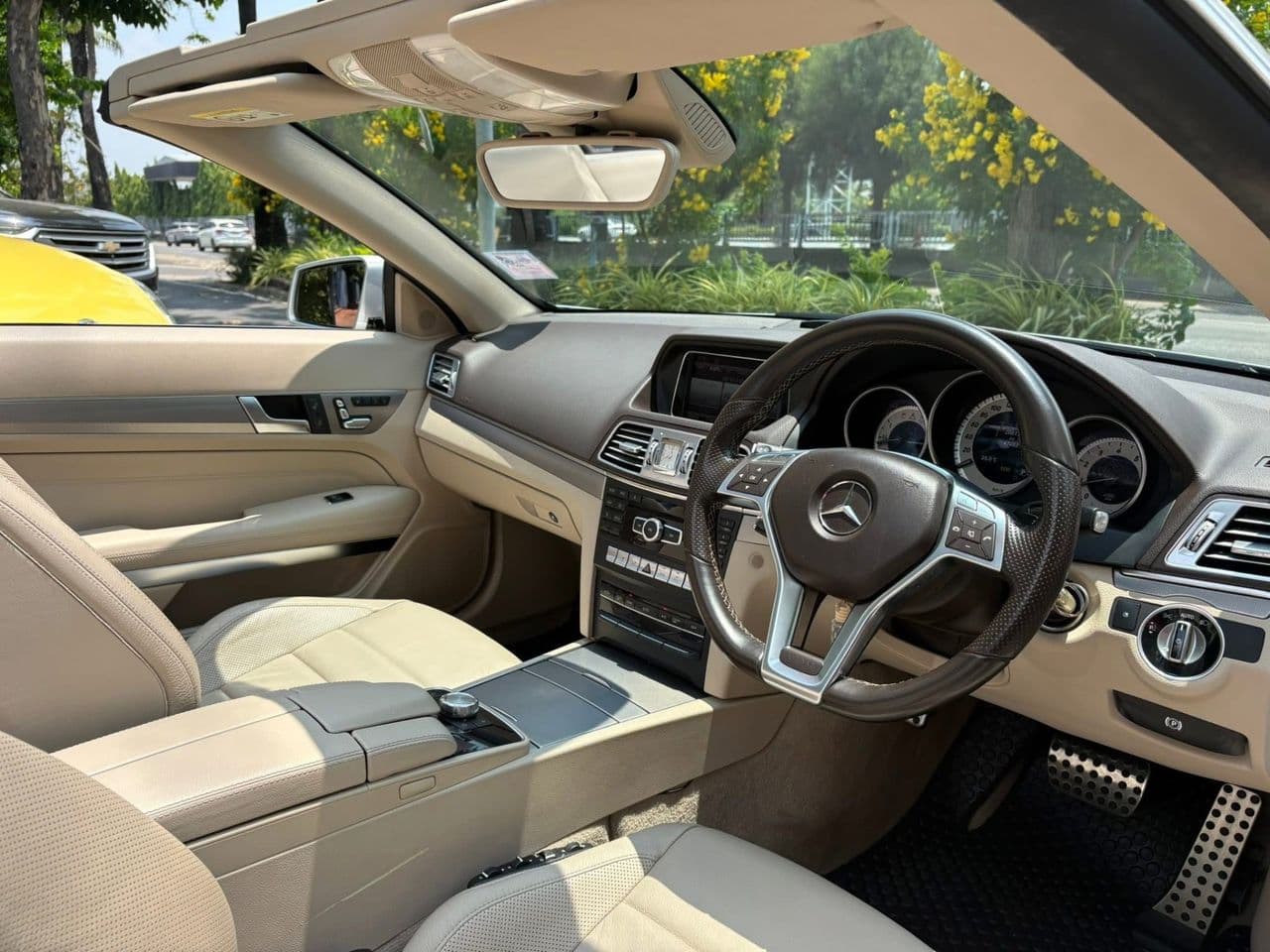 Benz E200 Cabriolet AMG Dynamic MY 2014