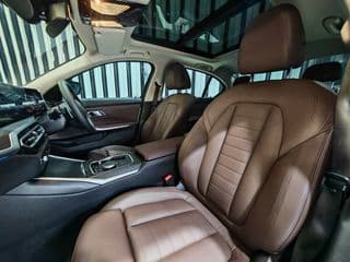 2023 BMW 320li M Sport (G20 lci) - image blurred placeholder