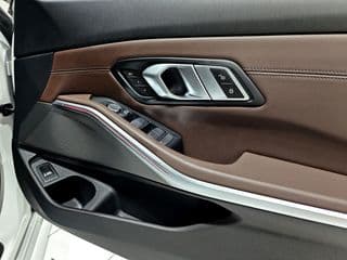 2023 BMW 320li M Sport (G20 lci) - image blurred placeholder