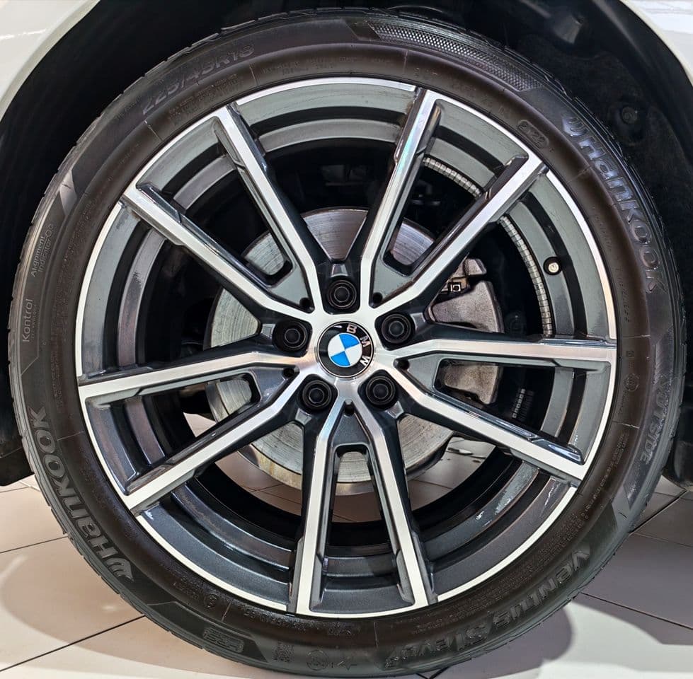 2023 BMW 320li M Sport (G20 lci)