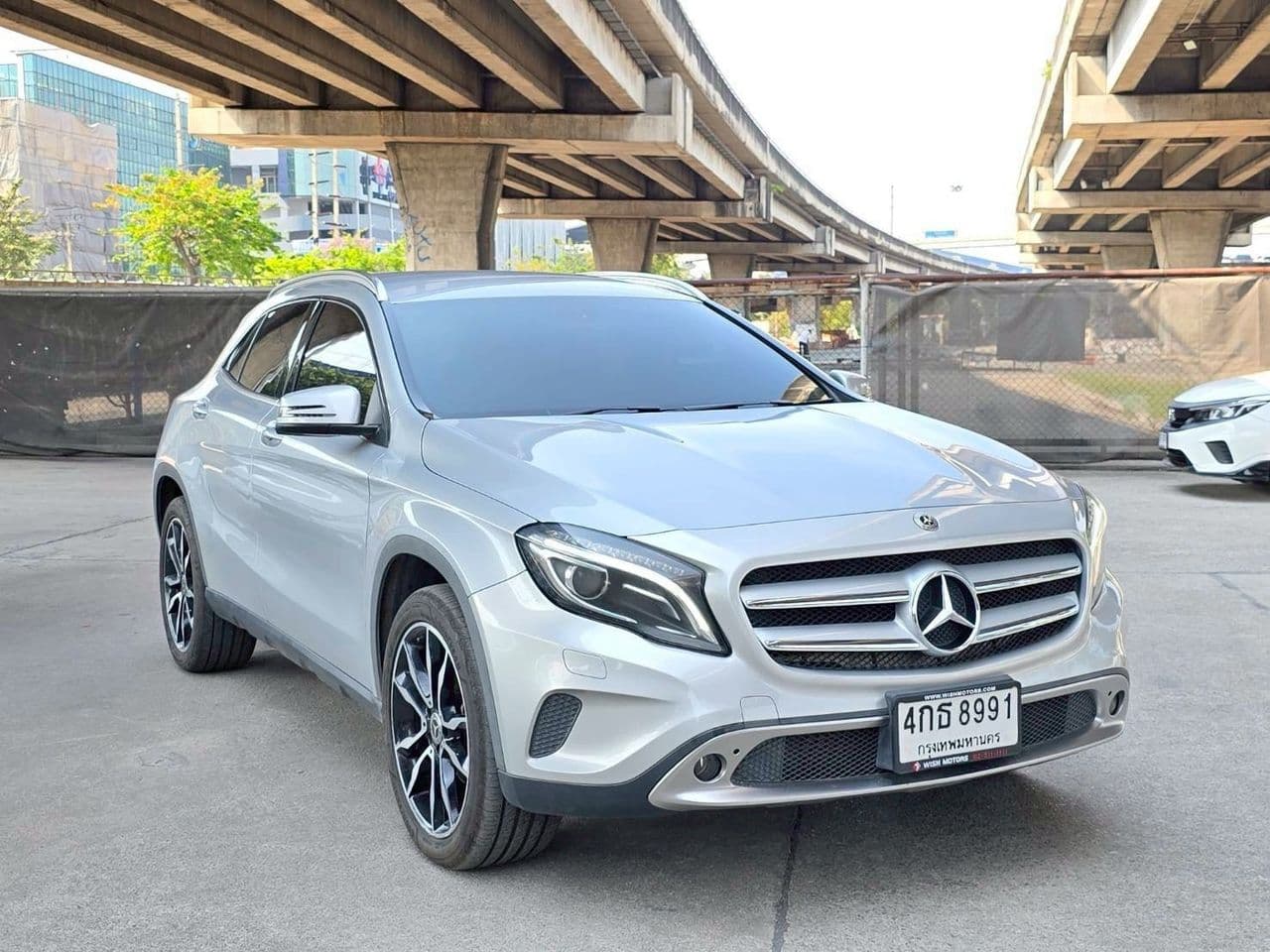 BENZ GLA200 ปี 2015