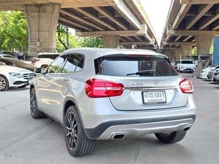 BENZ GLA200 ปี 2015 - image blurred placeholder